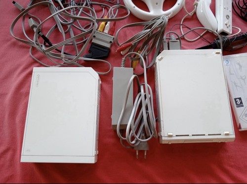 Nintendo wii console - 2,